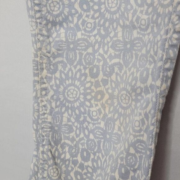 7 for all mankind floral blue and white denim cropped - Picture 6 of 14